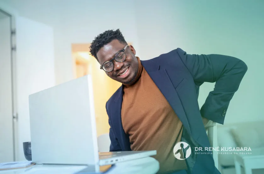 Má Postura Pode Causar Dor nas Costas